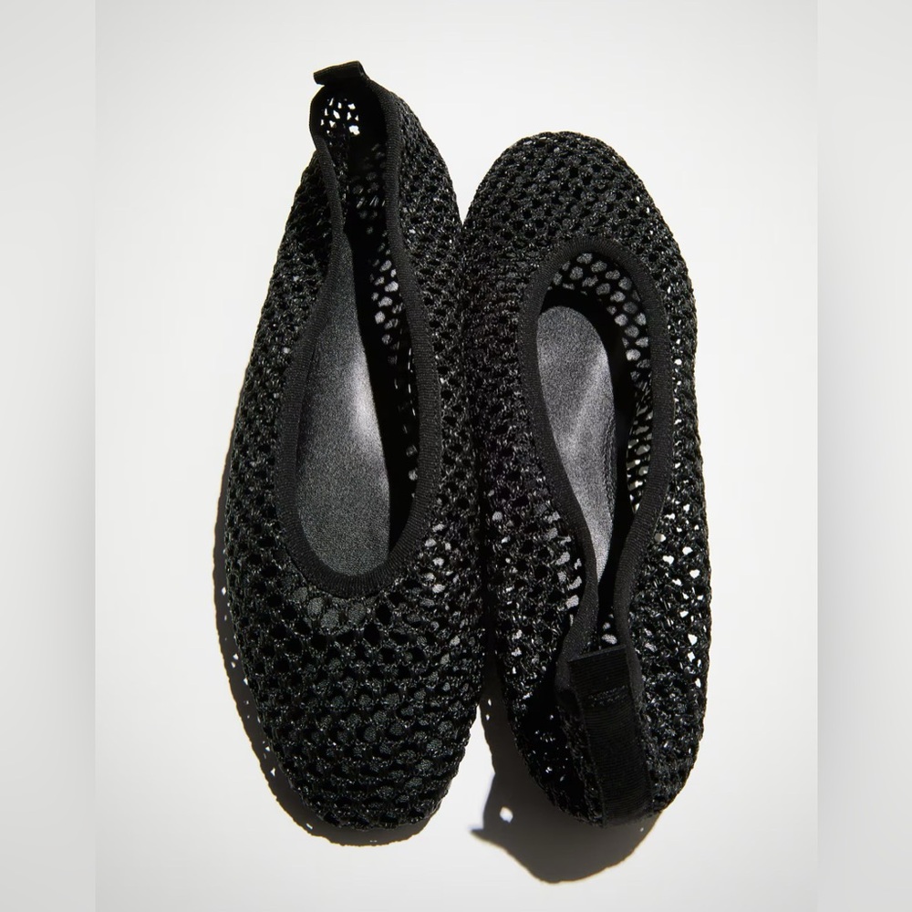 H&M Black Flats with Woven Texture. Size 38.